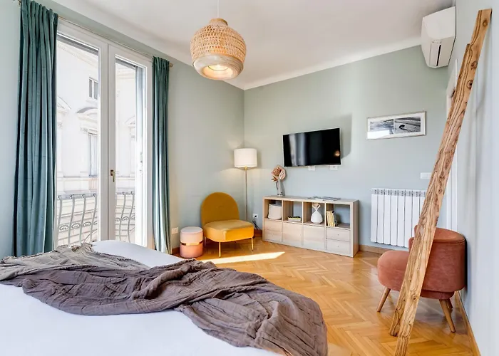 Appartement Attico Incantevole Con Idromassaggio E Terrazzo *